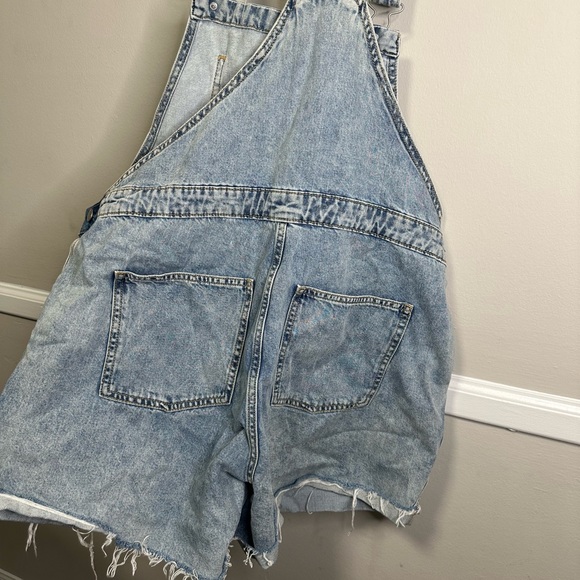 Universal Thread Light Blue Denim Overalls - Picture 3 of 4